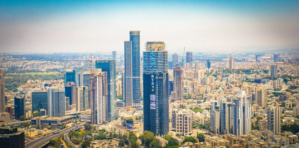 2016.07.10 Tel Aviv People and Places 06982 Israeli lawyer tips: How to easily buy land in Israel as a foreigner according to land law in Israel? Israeli Law